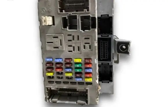Lancia Ypsilon Central body control module 51771409