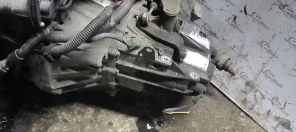 Nissan Juke I F15 Manual 5 speed gearbox TL4123