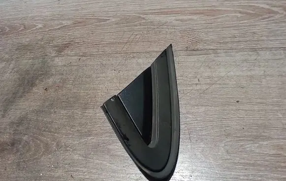 Volvo V40 Fender trim (molding) 31391033 31349230 31391029
