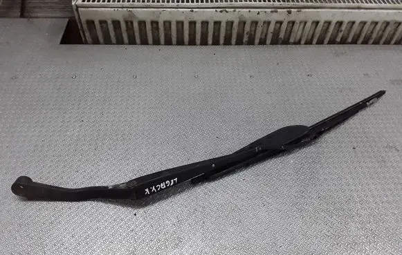 Subaru Legacy Windshield/front glass wiper blade 