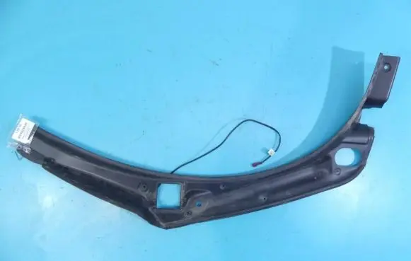 Mercedes-Benz GL X164 Rear arch trim A1646930433 IMPRK1229707