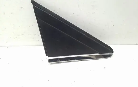 Chrysler Town u0026 Country V Fender end trim 1BE42TRMAA