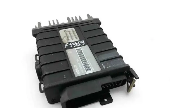 Volkswagen Golf III Engine control unit/module ECU 0261200751