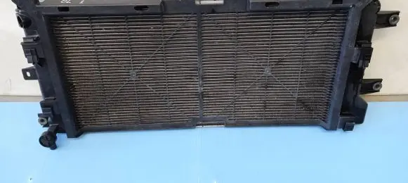 Nissan Leaf II (ZE1) Coolant radiator 214105SH0A