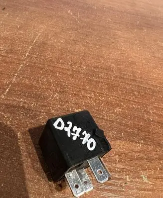 Mercedes-Benz A W169 Other relay A0025421319 D2770
