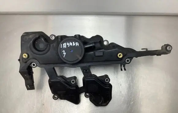 Renault Laguna III Oil breather separator 8200673395