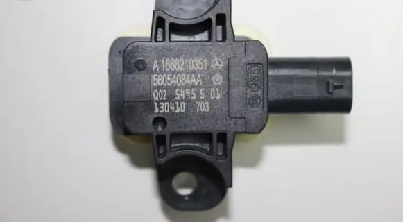 Mercedes-Benz B W246 W242 Airbag deployment crash/impact sensor A1668210351