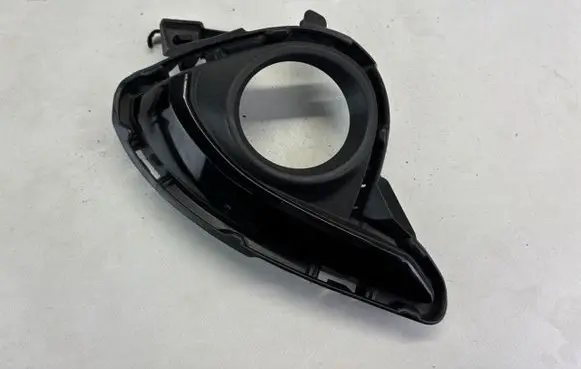 Mazda 2 Front bumper lower grill DC3D-50C21 K3367