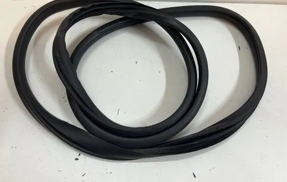 Mazda 3 III Front door rubber seal 
