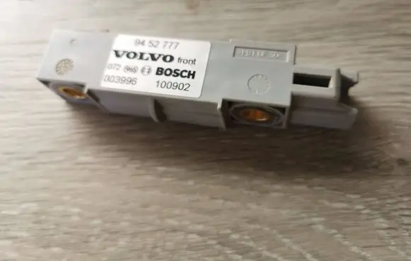 Volvo V70 Airbag deployment crash/impact sensor 9452777 100902 003996