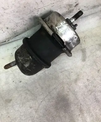 Lexus IS 220D-250-350 Engine mount bracket