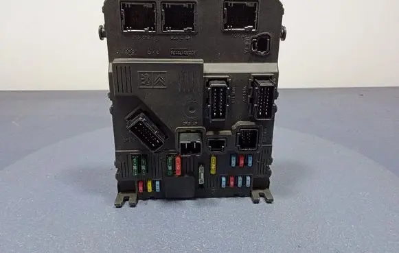 Fuse box set
