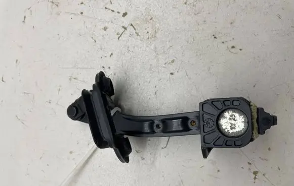 BMW 5 F10 F11 Front door check strap stopper
