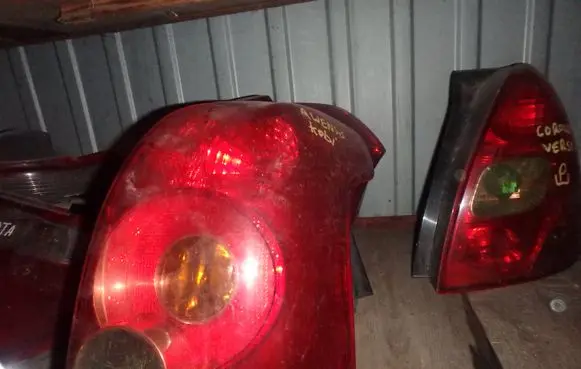 Toyota Avensis T250 Rear/tail lights set 