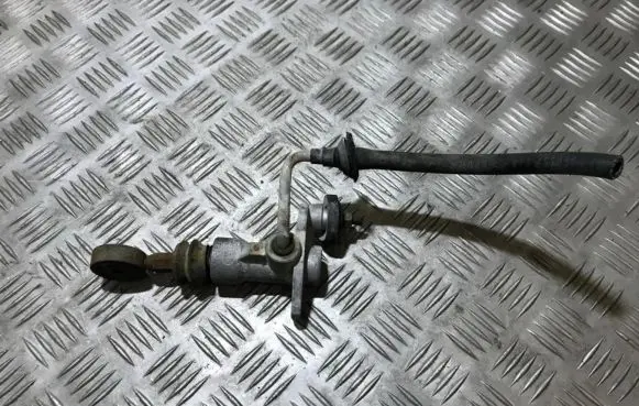 Clutch master cylinder