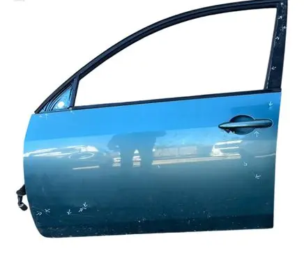 Nissan Primera Front door