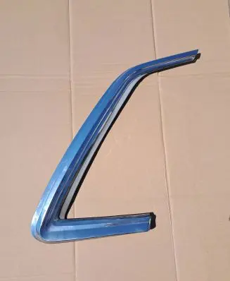 Mercedes-Benz SL R107 Side skirt rear trim 1076980289