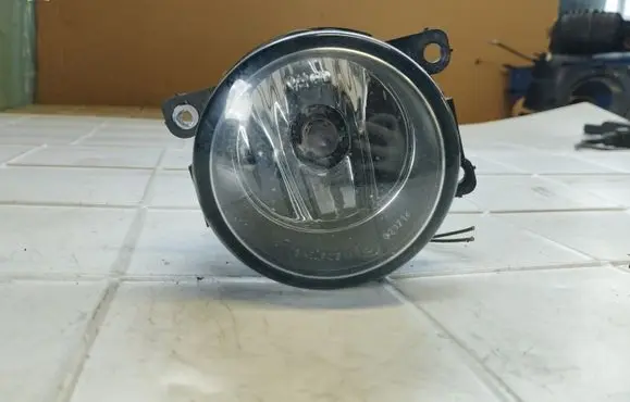 Renault Scenic II - Grand scenic II Front fog light 8200074008