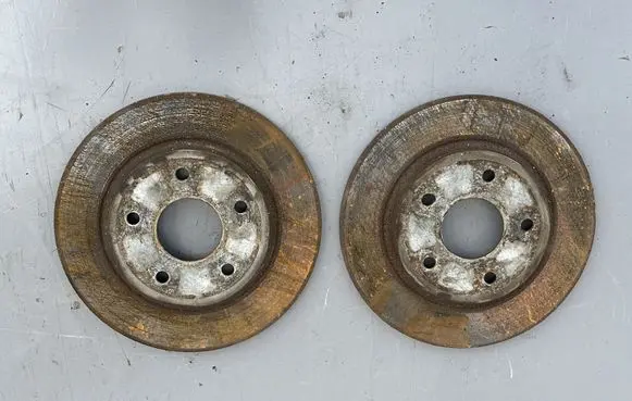 Chrysler Grand Voyager V Rear brake disc