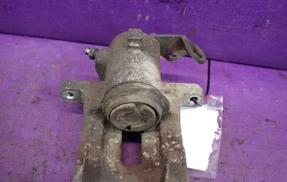Seat Ibiza IV (6J,6P) Rear brake caliper
