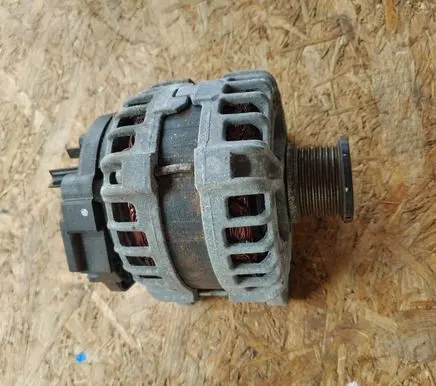Nissan Qashqai Generator/alternator 231004BE0B