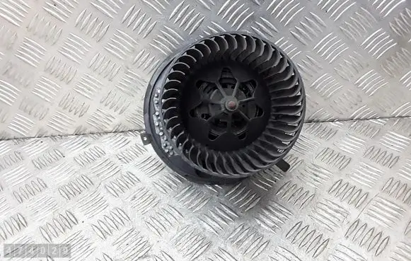 Audi TT Mk1 Heater fan/blower f995428e