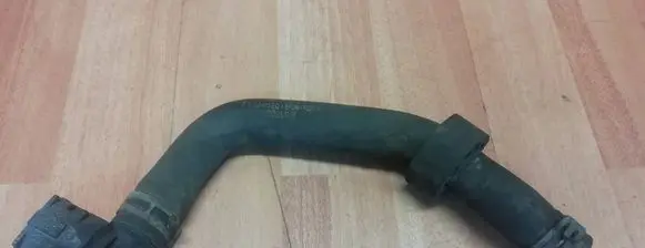 Engine coolant pipe/hose
