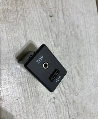Nissan Micra K14 AUX in-socket connector 795405504