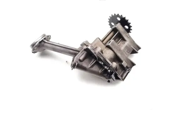 Nissan Juke I F15 Oil pump 8200307174