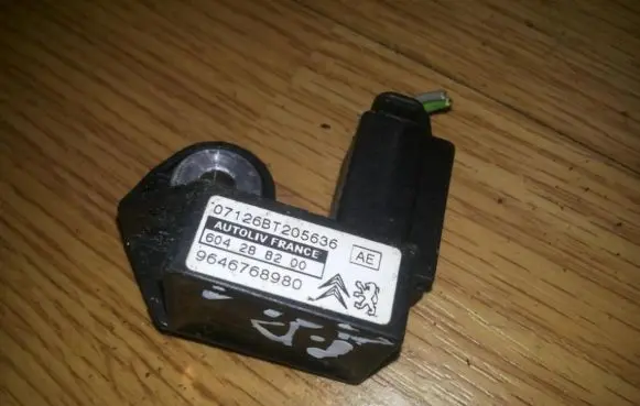 Peugeot 307 Airbag deployment crash/impact sensor 9646768980 604288200