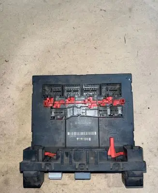 Volkswagen PASSAT B6 Comfort/convenience module 3C0937049D F005V0052