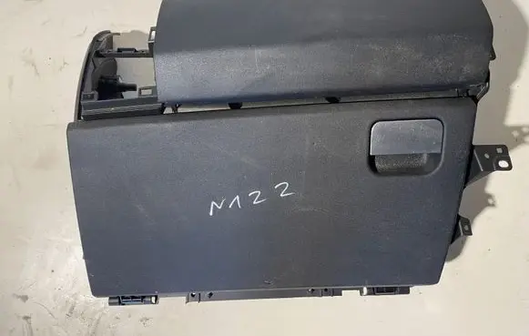Land Rover Discovery 4 - LR4 Glove box 34198M