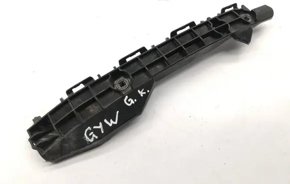 Rear bumper mounting bracket