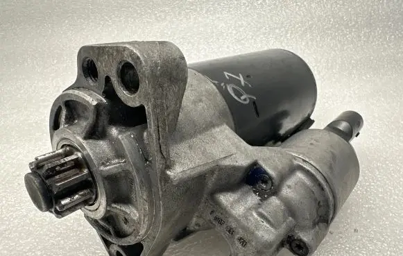 Audi Q7 4L Starter motor 059911024