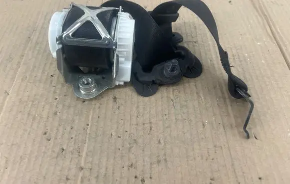 BMW 1 F20 F21 Front seatbelt 34078320C