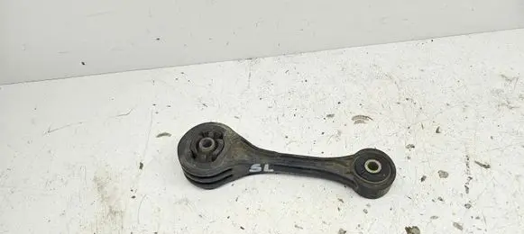 Subaru Legacy Engine mount bracket