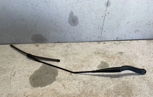 Renault Trafic III (X82) Front wiper blade arm 97036203