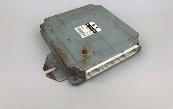 Subaru Legacy Engine control unit/module 22611AH850
