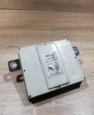 BMW X5 E53 Antenna control unit 6905950 11767300
