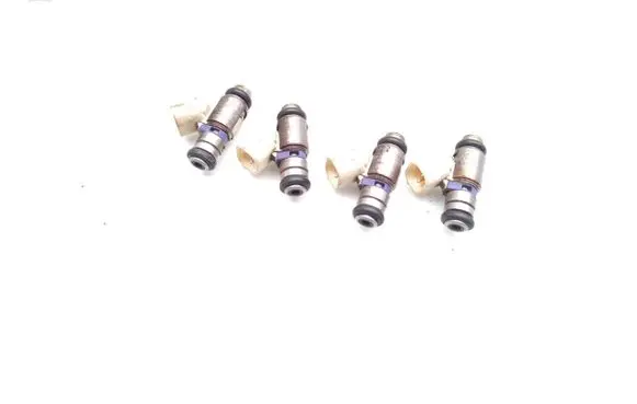 Volkswagen Golf IV Fuel injectors set