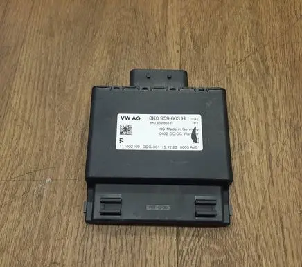 Porsche Macan (95B) Voltage converter/converter module 8K0959663H