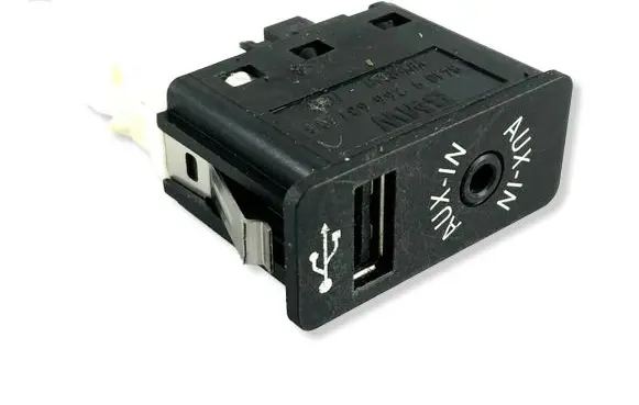 Mini One - Cooper F56 F55 USB socket connector 9266607
