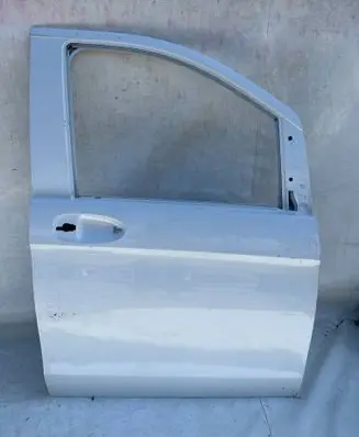 Mercedes-Benz V Class W447 Front door