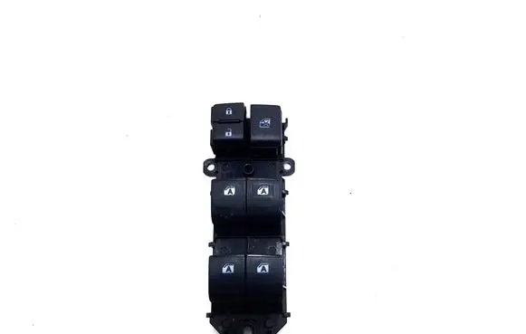 Toyota Prius (XW50) Electric window control switch 8404047080