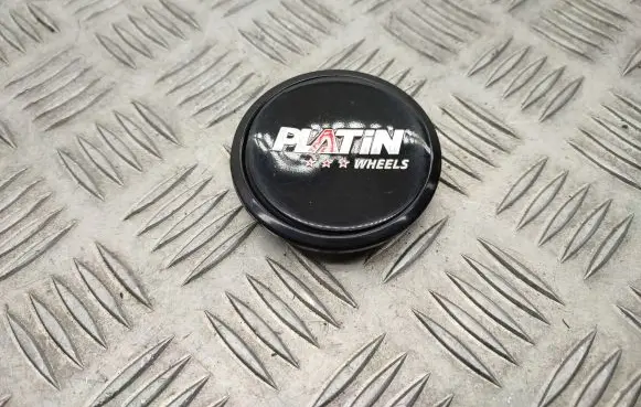 Ford Focus Non-original wheel cap 