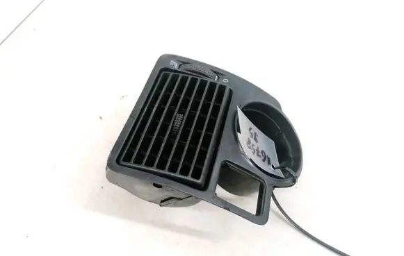 Volkswagen Golf IV Dash center air vent grill 1J1819983