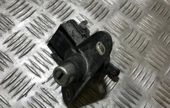 Opel Vectra B Tailgate exterior lock 