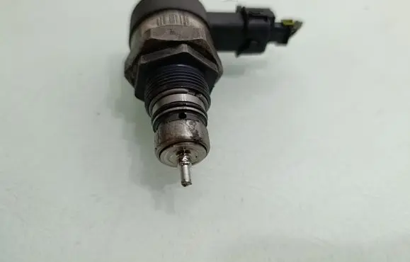 Renault Koleos I Fuel pressure regulator 8200610770