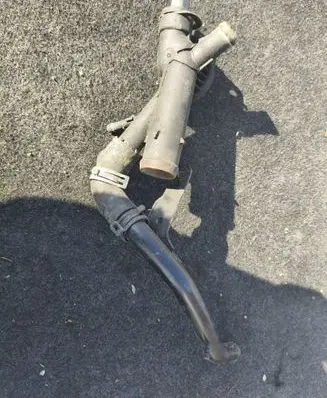 Volkswagen Tiguan Engine coolant pipe/hose 03L121131AA