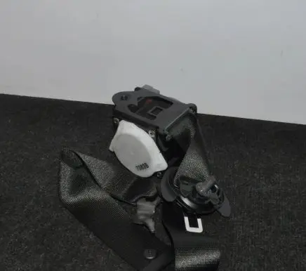 BMW X4 F26 Front seatbelt 72584327167910